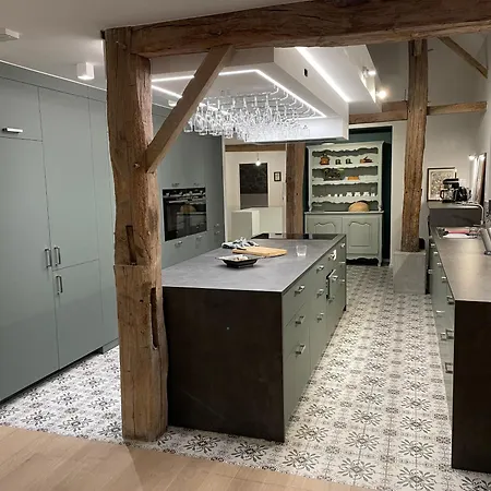 Les De La Preale Nyaraló Hamois